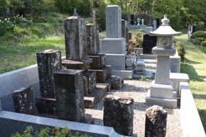 0853 Grave stones
